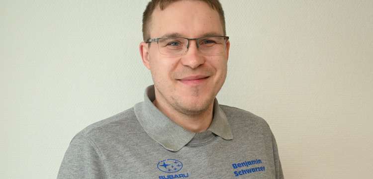 Benjamin Schwarzer, KFZ-Mechaniker